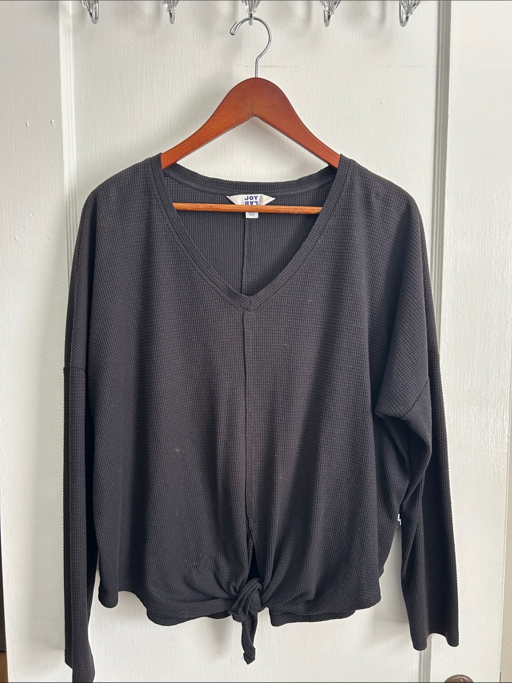 JoyLab Black V-Neck Waffle Tie-Front Long Sleeve Top
